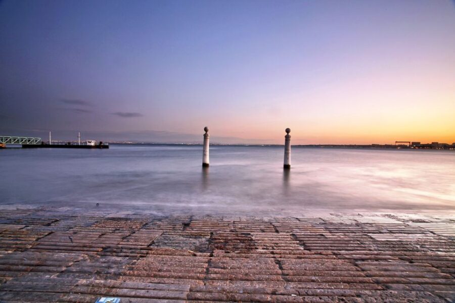 Lisbon in One Day: Full-Day Minivan Historic Tour - Pastel de Belém: a short break with real local value