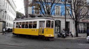 Lisbon: Layover Tour with Airport Pickup and Drop-Off - Airport Pickup at Starbucks: How You Make It Smooth (and Fast)