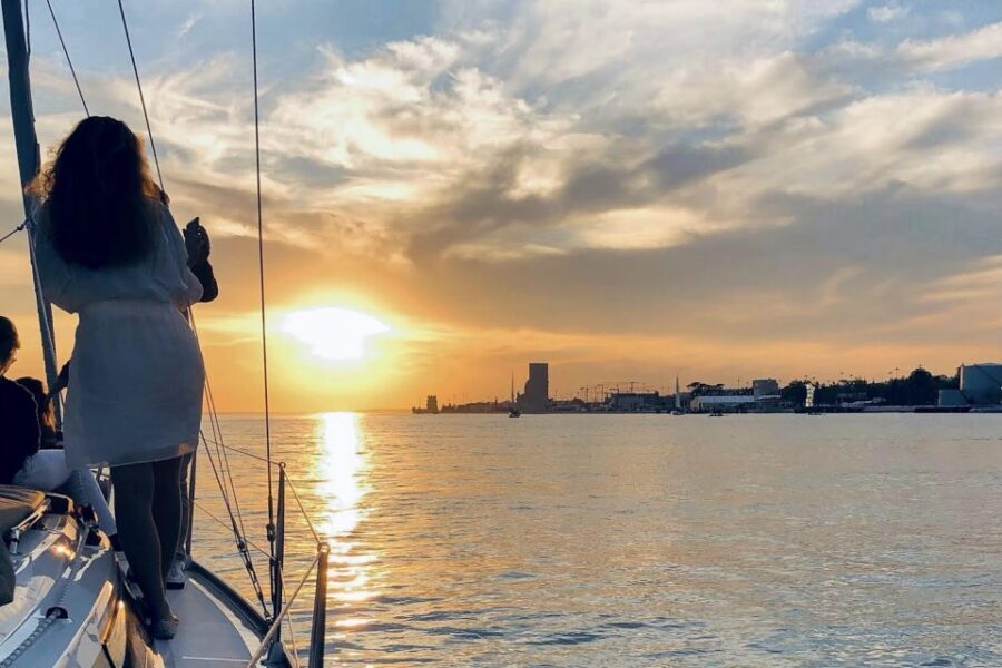 Lisbon: Luxury Private Sailing Boat Cruise on River Tagus - Getting real insight from a guide (not just a script)