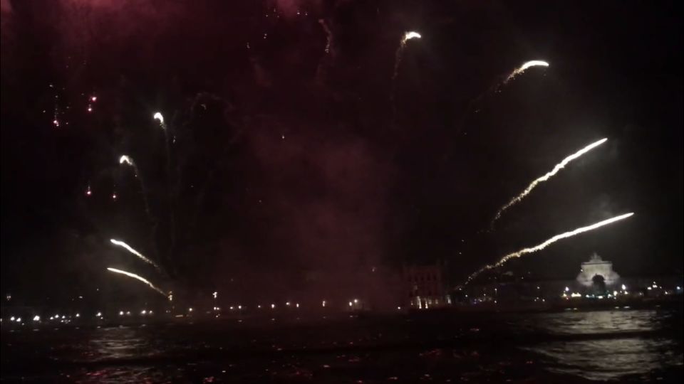 Lisbon: New Year's Eve Fireworks Sail Boat Tour - Getting on Board: The Lisbon Marina Meet-Up and Timing That Matters