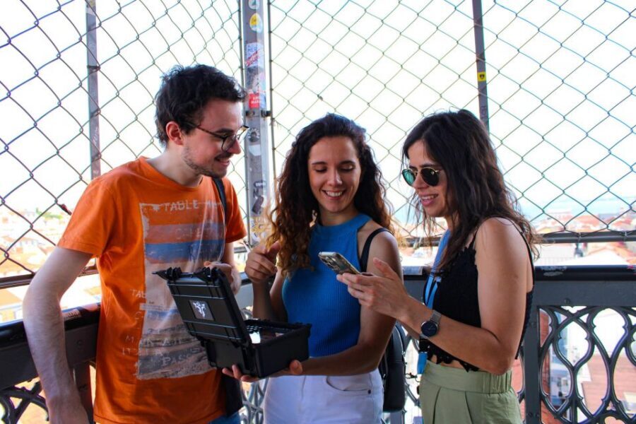 Lisbon: Old Town Immersive Escape Game with Live Actors - Your casefile starts at Miradouro de S. Pedro de Alcântara