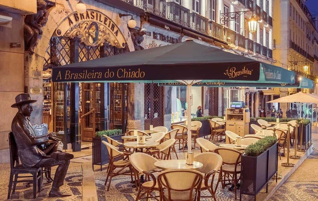 Lisbon on foot: From the hills to the river - Dutch guide - Key Highlights You’ll Feel Right Away