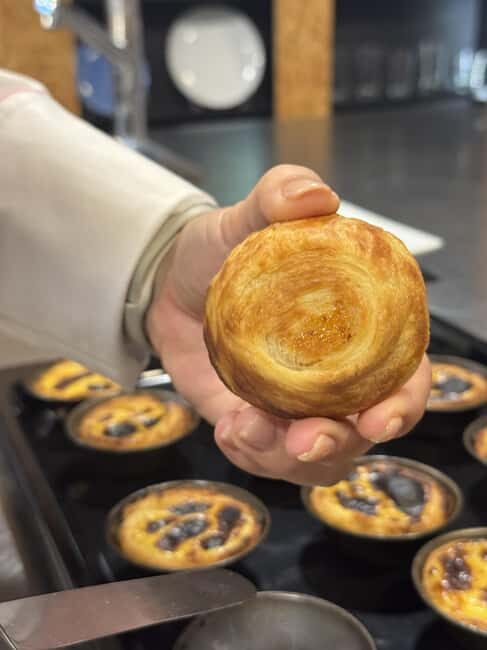 Lisbon: Pastel de Natal Pastry Class - Baking and tasting: Portuguese coffee or tea with your results