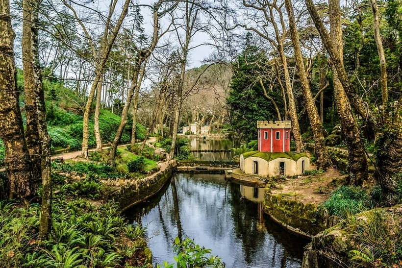 Lisbon: Pena Palace, Sintra, Cabo da Roca, & Cascais Tour - Pena Palace gardens and your best photo strategy