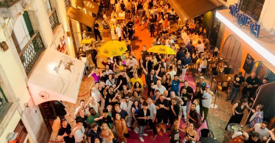 Lisbon PinkStreet Pubcrawl: 1hOpen Bar, Shots,VIP Club Entry - Pink Street time: social energy with a guided rhythm