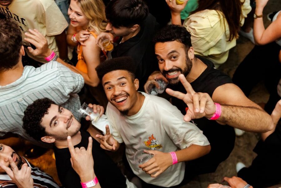 Lisbon PinkStreet Pubcrawl: 1hOpen Bar, Shots,VIP Club Entry - Price and value: why $23 can work out well