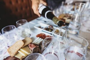 Lisbon: Portuguese Wine and Cheese Tasting with Lunch - The 6-wine Portugal road trip: how the regions connect