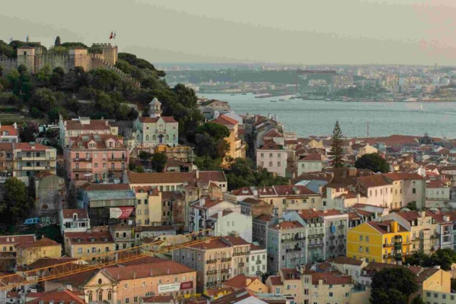 Lisbon: Private Food & Wine City Tour by Eco Tuk Tuk - Who this tour suits best (and who should skip it)