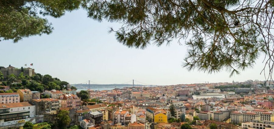 Lisbon: Private Guided Electric Tuk Tuk Tour with Tastings - Key Things To Know Before You Go