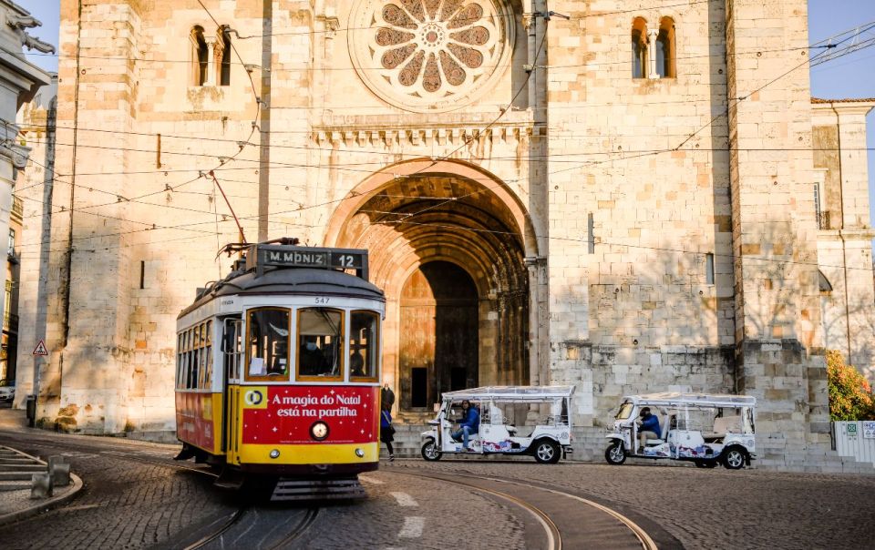 Lisbon: Private Historic Tour by Eco Tuk Tuk - Riding comfort: blankets, rain, and what not to bring