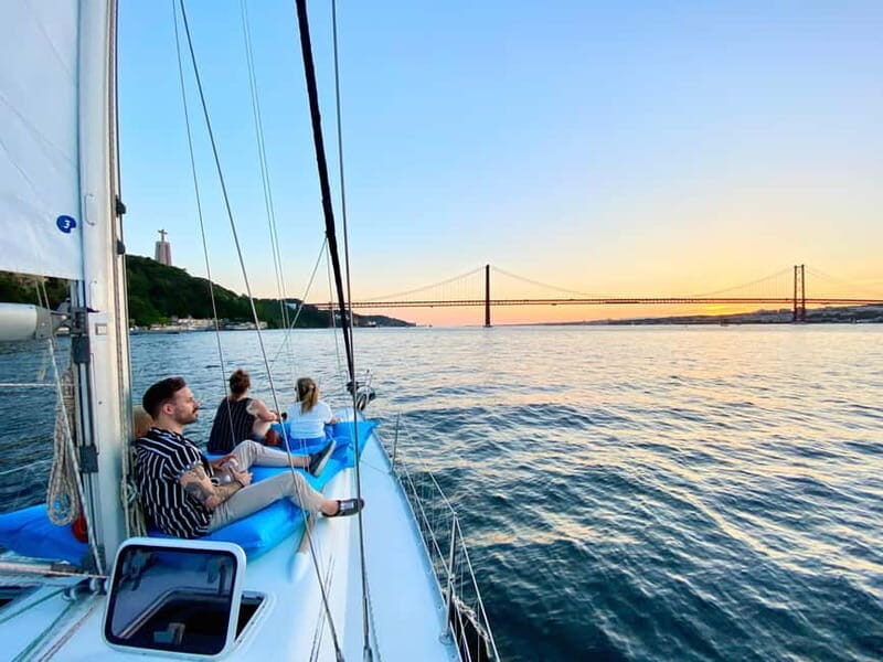 Lisbon: Private Sailing Experience with Locals - Why a private Tagus sail beats the usual Lisbon tour