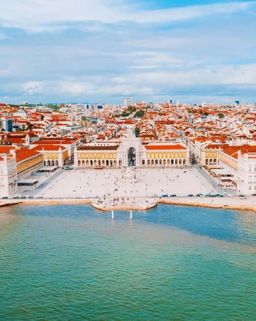 Lisbon: Private Sightseeing Tour by TukTuk - Lisbon by electric TukTuk: why this 3-hour loop makes sense