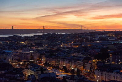Lisbon: Private Sunset & Night Photo Walk - Miradouro da Senhora do Monte: the smart start for golden hour