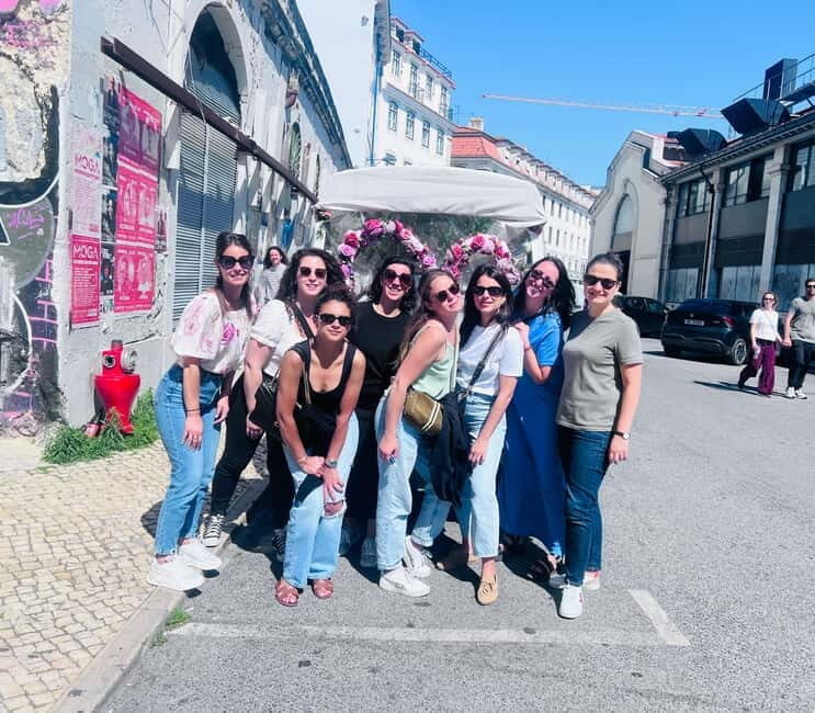 Lisbon: Private Tuktuk Tour with History & Music - Santa Luzia and Portas do Sol: postcard views without the steep grind