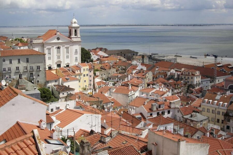 Lisbon: Private Walking Tour with a Local Guide - Why this private Lisbon walking tour is such good value