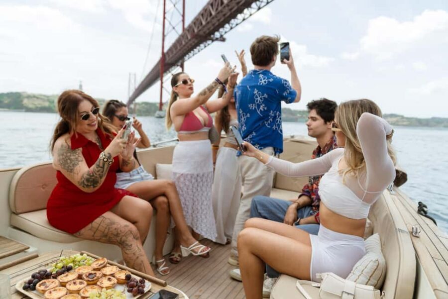 Lisbon: Relax in the Waves - Open Bar and Snacks at Sunset - A Tejo sunset cruise that feels more like a hangout than a tour