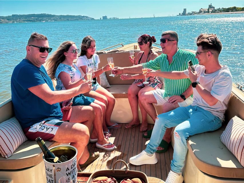 Lisbon: Relax in the Waves - Open Bar and Snacks at Sunset - Price and value: $28 for an open bar plus a serious view route