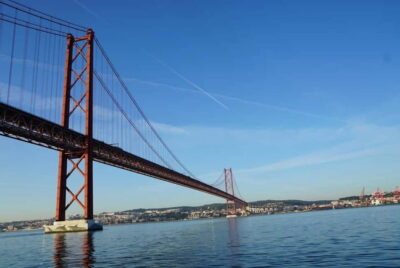 Lisbon: Sailing Boat Tour with Drinks - Meeting at BLUE SKIPPER Café and Getting on the Boat