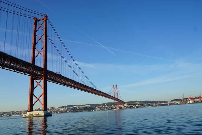 Lisbon: Sailing Boat Tour with Drinks - Meeting at BLUE SKIPPER Café and Getting on the Boat