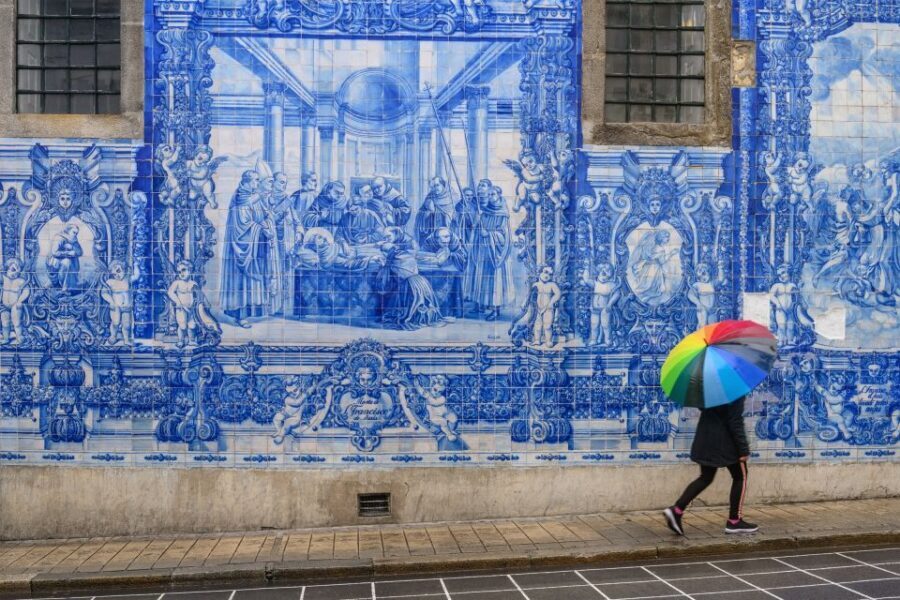 Lisbon: See Lisbon Like a Local on a Private Walking Tour - Caracol da Graça and the Graça viewpoints that reward the climb