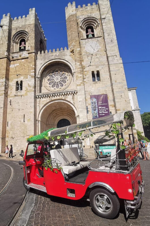 Lisbon: Sightseeing City Tour by Tuk-Tuk - Meeting the Guide at Time Out Market (or Hard Rock Cafe) and Getting Oriented