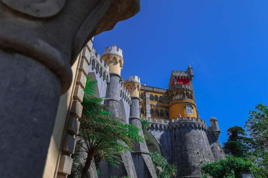 Lisbon: Sintra, Pena Palace, Belém, Cascais Small Group Tour - Sintra free time: make those 2 hours count