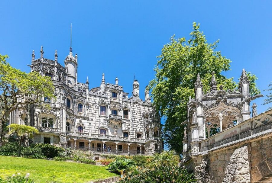 Lisbon: Sintra, Pena Palace, Quinta Regaleira, Cabo da Roca - Sintra center: lunch time plus markets and a wine taste