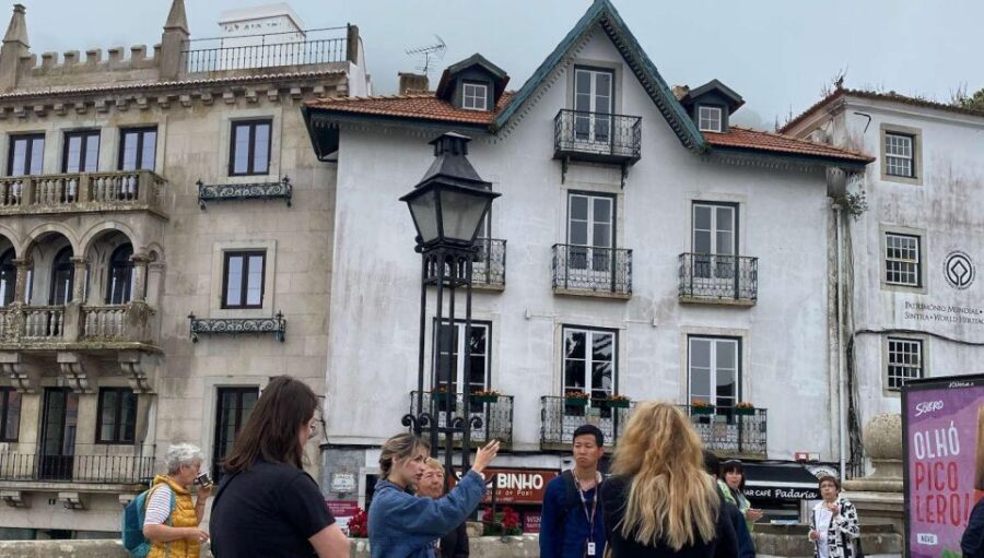 Lisbon: Sintra, Regaleira with ticket guided tour by train - Getting There: The Rossio Meeting Point and the Train Segment