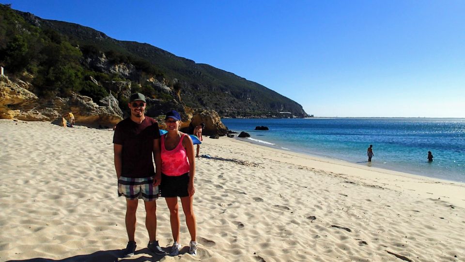 Lisbon: Southern Sights and Wine Private Tour - Sesimbra: Lunch Break in a Mountain Fisherman Village