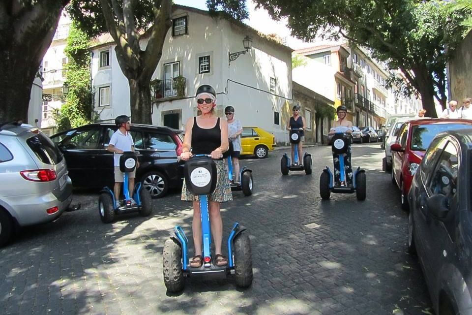 Lisbon: Streets of Alfama Private Segway Tour 1.5hour - Key highlights worth centering your planning