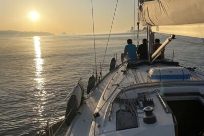 Lisbon: Sunset Sailing Boat Cruise with Wine - Sunset sailing on the Tagus: what 2 hours really feels like