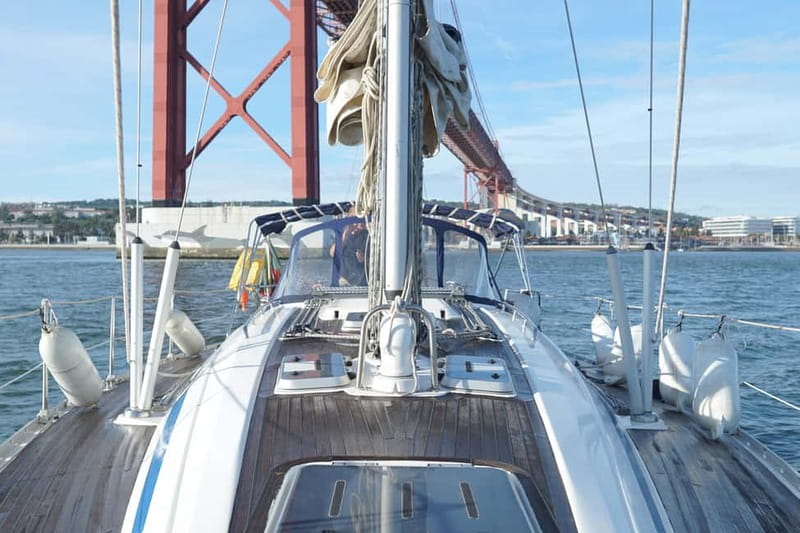 Lisbon: Sunset Sailing with Local Wine & Stunning Views - Almada and Cristo Rei: Ending With Views Across the Water