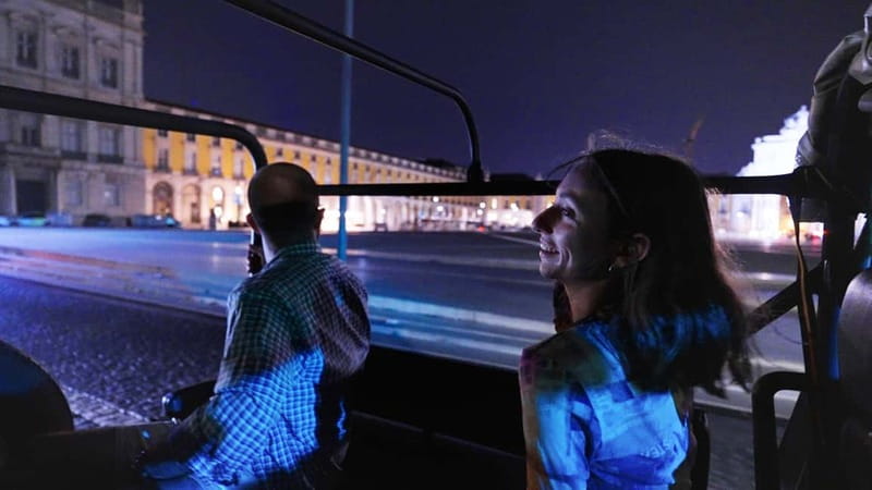 LISBON SUNSET TO NIGHT in Vintage Jeep with FOOD & DRINKS - South of the Tejo and Cristo Rei at night: the payoff climb