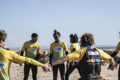 Lisbon: Surf Experience at Costa da Caparica - Into the water: first rides in a safe, shallow area