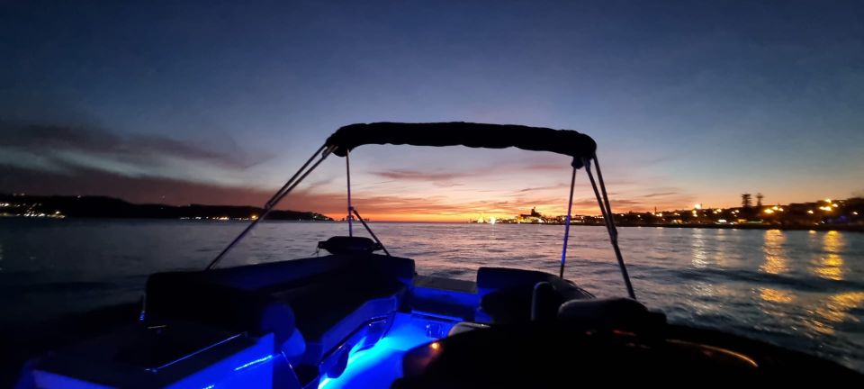 Lisbon: Tagus River Boat Sunset and Night Champagne Tour - Meeting at Doca de Belém: finding the right boat without stress