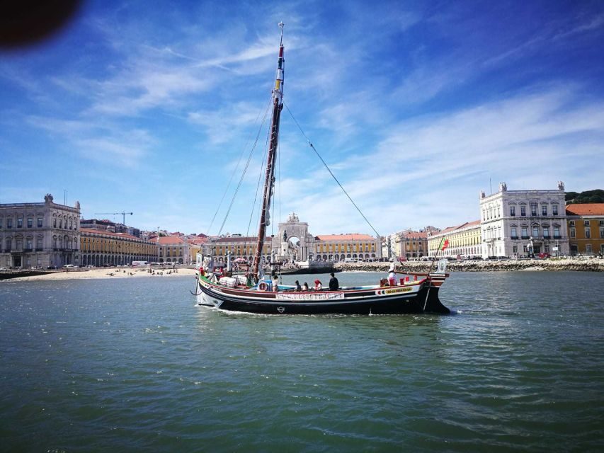 Lisbon: Tagus River Express Cruise in a Traditional Vessel - The Return Trip: 25 de Abril Bridge and Christ the King From Afar