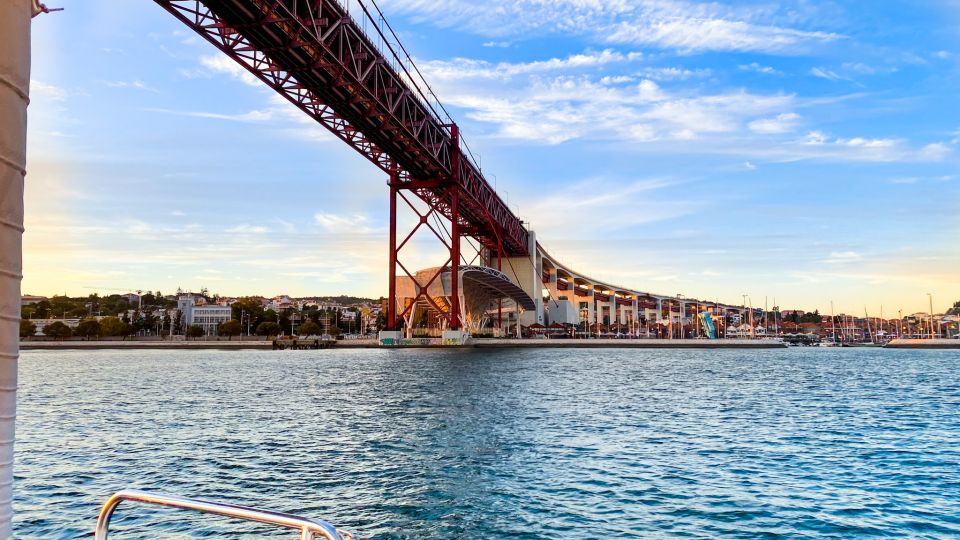Lisbon: Tagus River Private 2-Hour Cruise - Commerce Square, Castle Quarter, and Alfama: The Hills Show Up