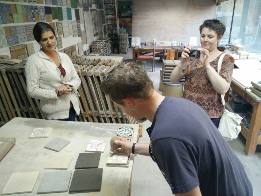 Lisbon Tiles and Tales: Full-Day Tile Workshop and Tour - The Azulejo Museum: from older schools to Portuguese masters