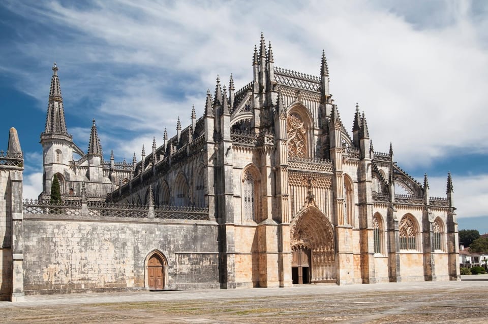 Lisbon: Tomar, Batalha, and Alcobaça Monasteries Tour - Key points to know before you go