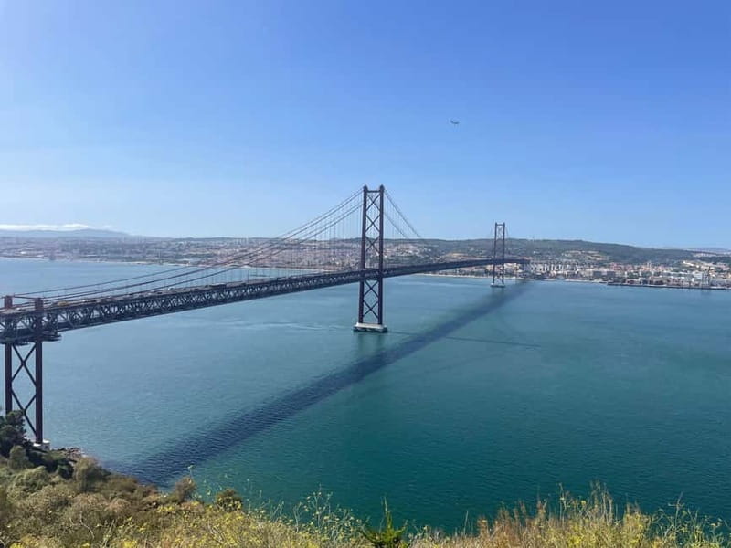 Lisbon: Tour Cristo Rei, Setúbal, Arrábida, Azeitão, Palmela - A Day Trip That Jumps Between Castles, Coast, and Craft