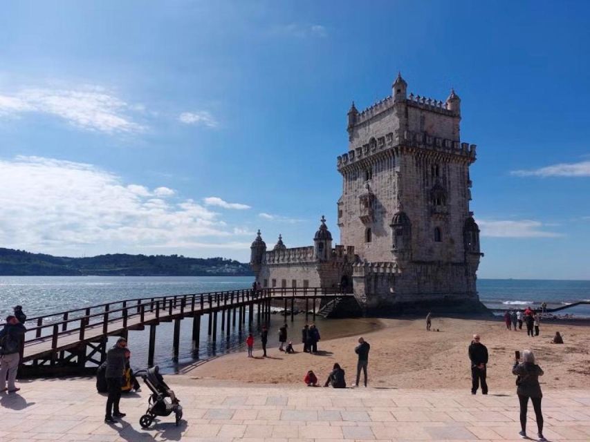 Lisbon: Tour of Belem and Jerónimos Monastery - Monument of the Discoverers: caravel-shaped storytelling
