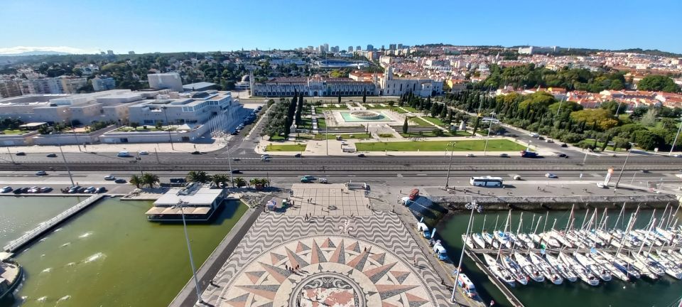 Lisbon Tour: Private and Customized - Full and Half day Tour - What the guide adds: stories, fado, and street art
