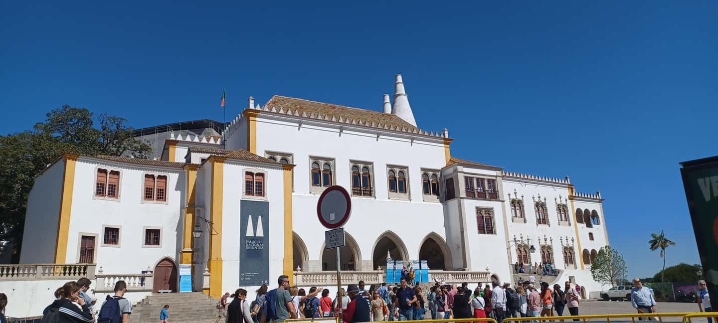 Lisbon: Tour to Pena Palace, Sintra, Cabo da Roca, Cascais - What to bring (and what can make or break comfort)
