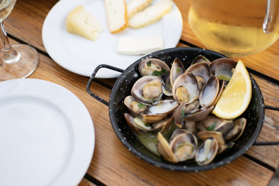 Lisbon Traditional Portuguese Food and Sightseeing Tour - Practical details that affect your 4-hour plan