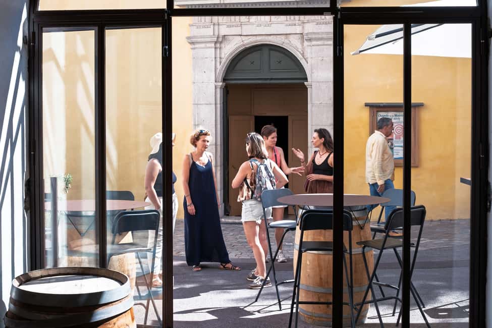 Lisbon: Traditional Walking Food Tour - Quick hits before you go