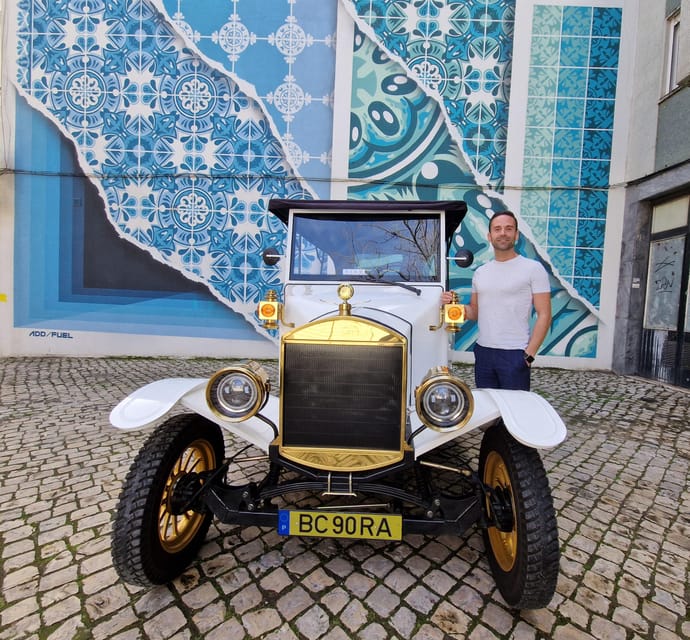 Lisbon: Tuk Tuk 1H30 Tour Old Town Complete with a Old Timer - Sé Cathedral, the Church of Santo António, and the Museum of Sé