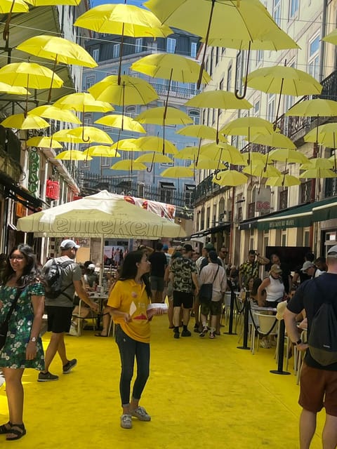 Lisbon:Half-day Guided Tuk Tuk Tour OldTown CityCenter Belem - Tagus finale: 25 de Abril Bridge and river views on the way back