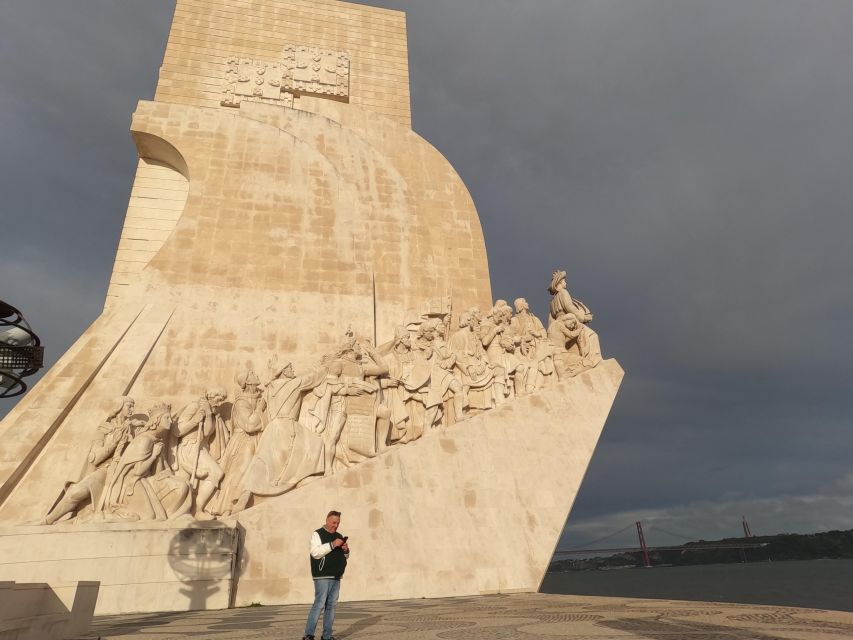 Lisbon:Private guided historical sightseeing Tour by TUK-TUK - Lisbon’s official 7 hills: get the photos without the stair marathon