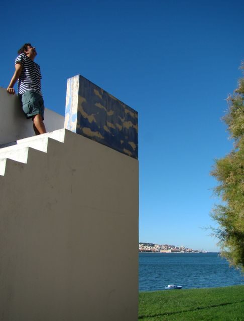 Lisbon’s South Side, River Tejo & 3-Hour Walking Tour - The guide experience: small group, real answers