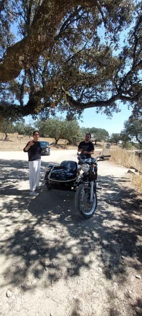 Megalithic & Medieval tour on a sidecar Évora - Meeting at Jardim Público de Évora: where the tour begins